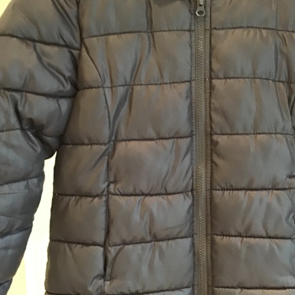 Old Navy Frost Free Puffer Jacket - Picture 2 of 3